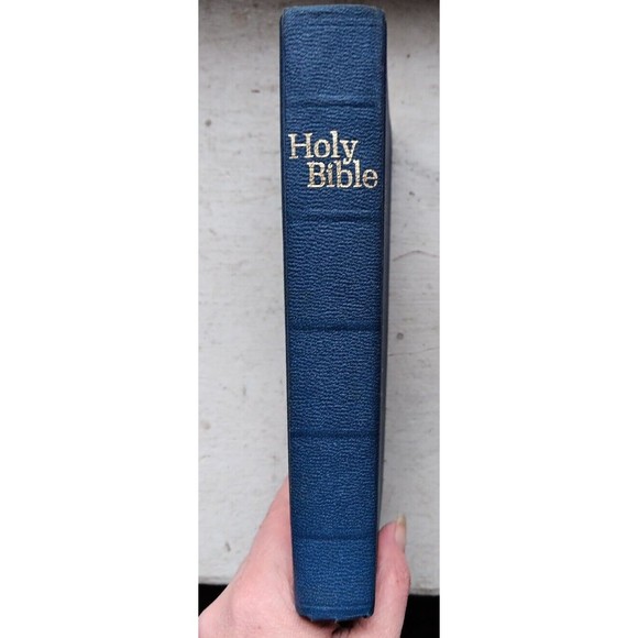 Holy Bible Gideons HC 1975 edition Blue Hard Cover New & Old Testament - Picture 2 of 14